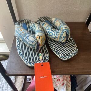 NWT Farm Rio Navy Puffy Flip Flop